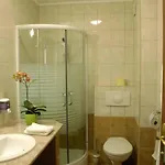 Sante Bed & Breakfast Heviz