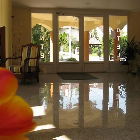 Sante Bed & Breakfast 3*