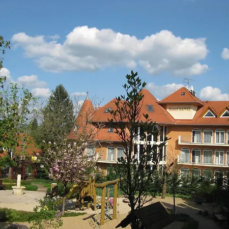 Sante Heviz